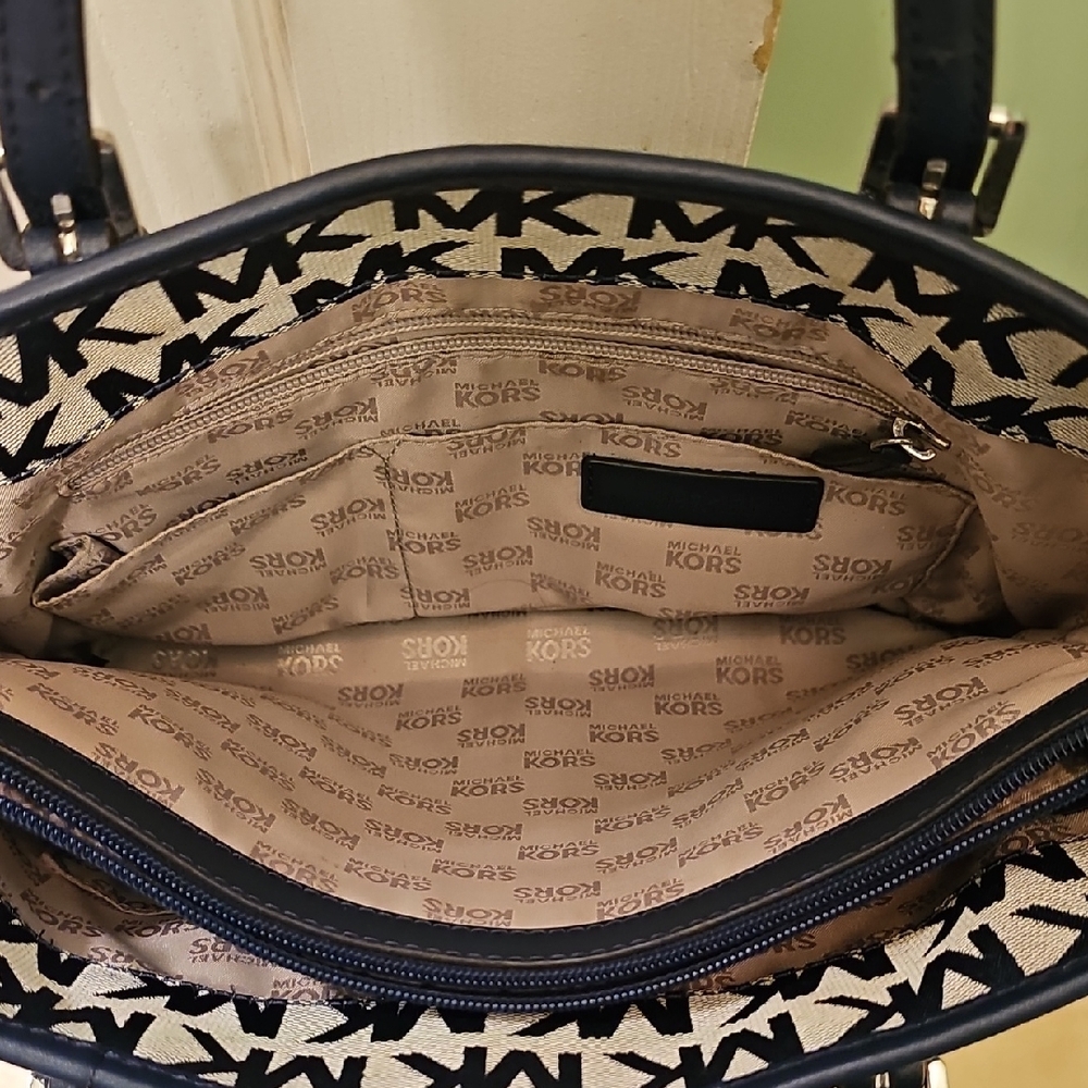 Michael Kors Navy and Gray MK Logo Tote with Front Flap Pocket - Picture 8 of 10